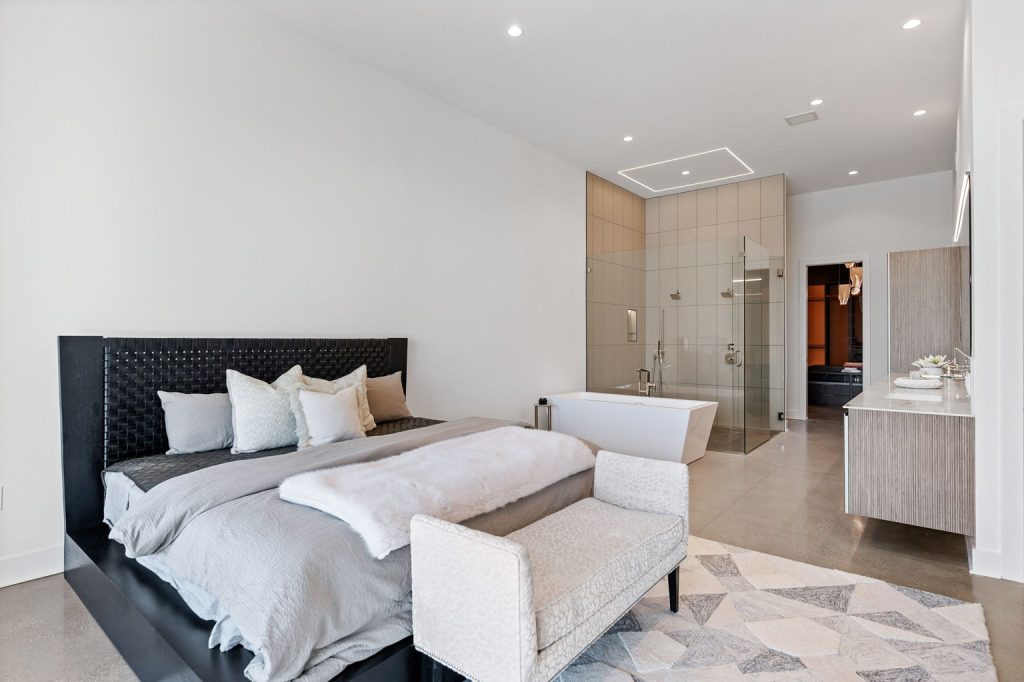 1152 Bellavista Drive bedroom